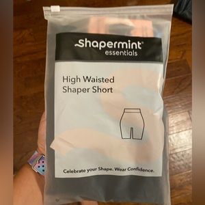 NWT - Shapermint XL/2XL high waisted shaper short